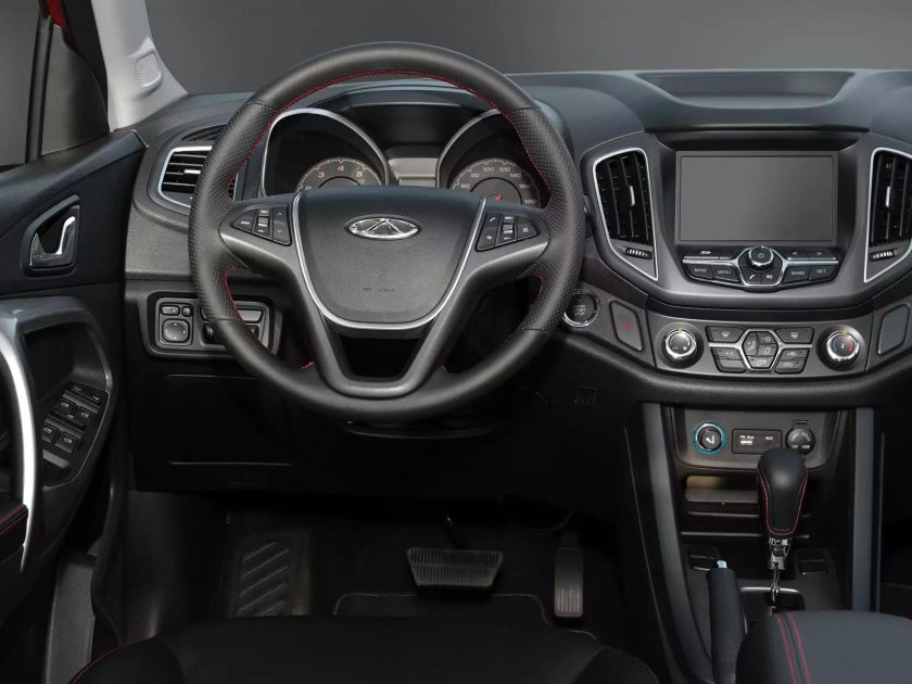 Тигго 5 салон