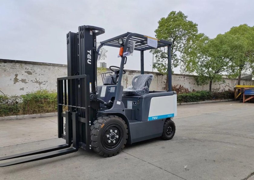 Вилочный погрузчик teu