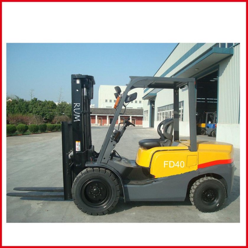 Дизельный погрузчик ДП 3020