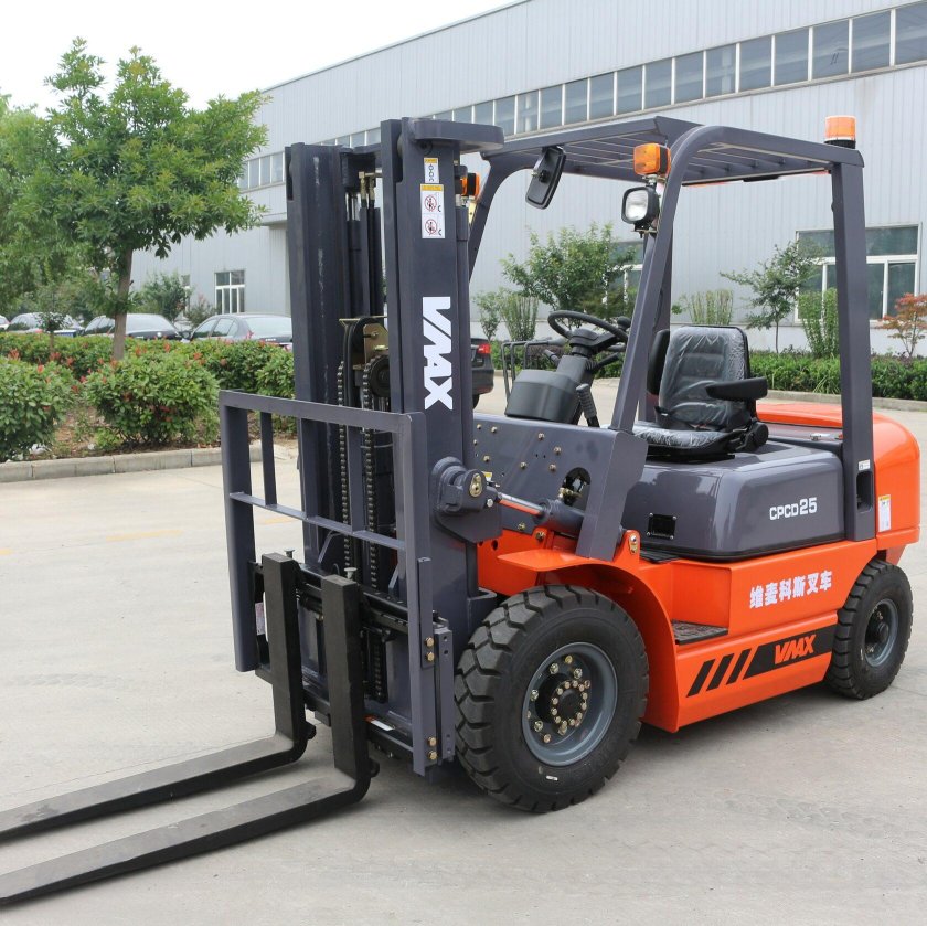 Ручной вилочный погрузчик