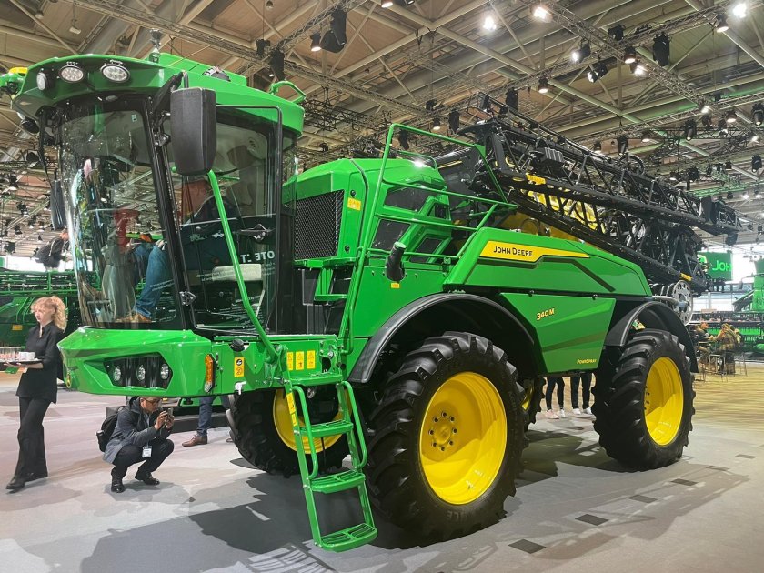 Трактор Айрон Булл