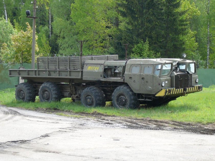 Военный МАЗ 543