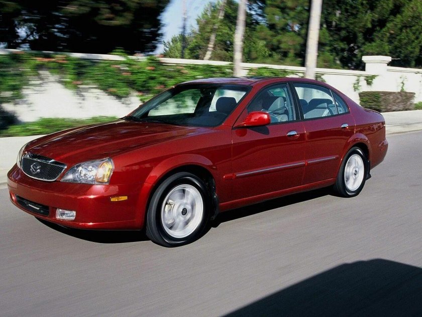 Автомобиль Suzuki Verona