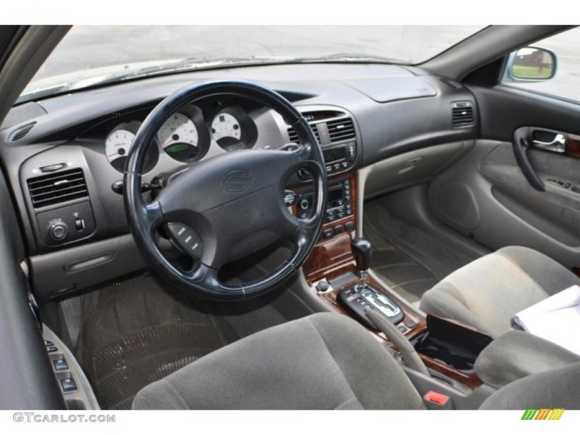 Suzuki Verona салон