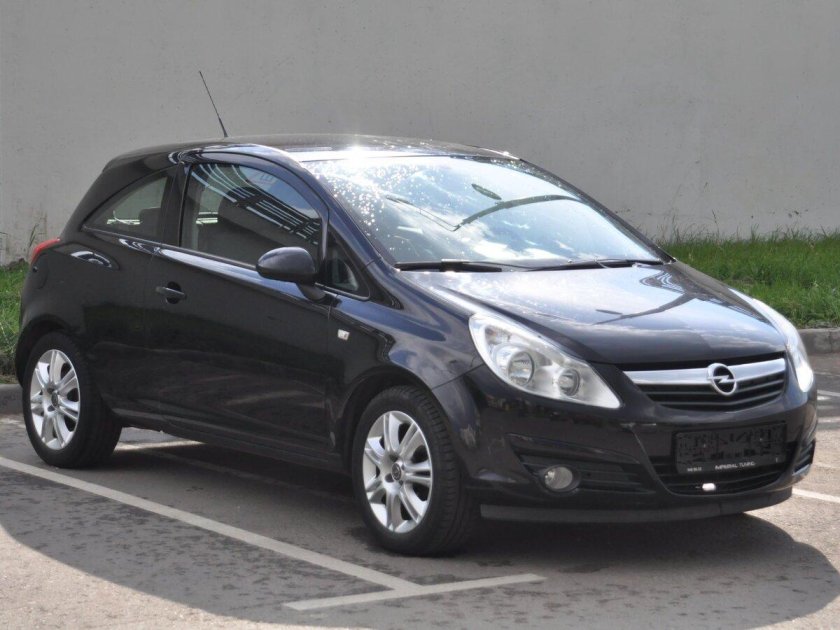 Opel Corsa чёрный