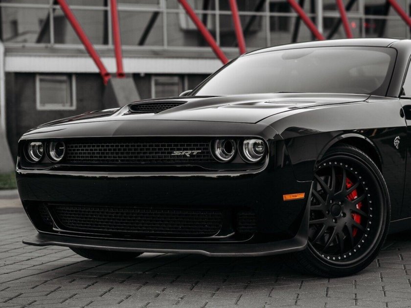 Додж Челленджер Хеллкэт