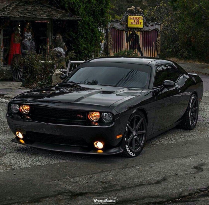 Додж Челленджер