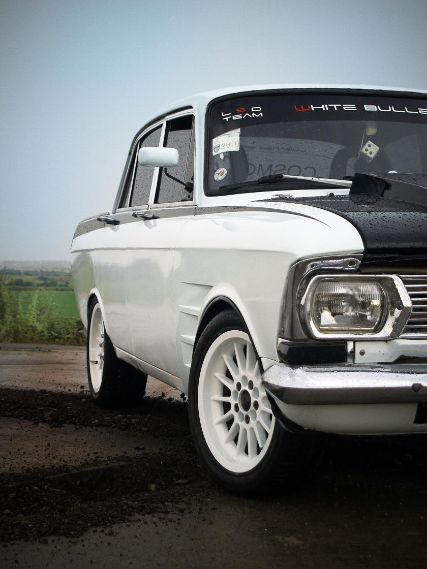 Тюнингованный Москвич 412