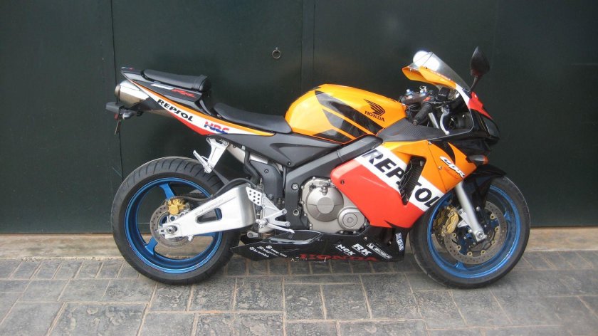 Honda CBR 1000rr 2005