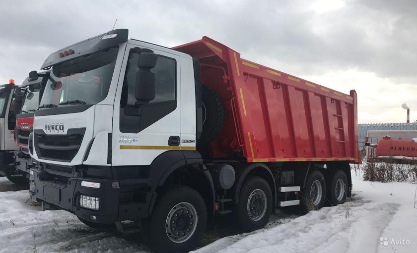 Фото Iveco Trakker ad 410 t самосвал 8х4