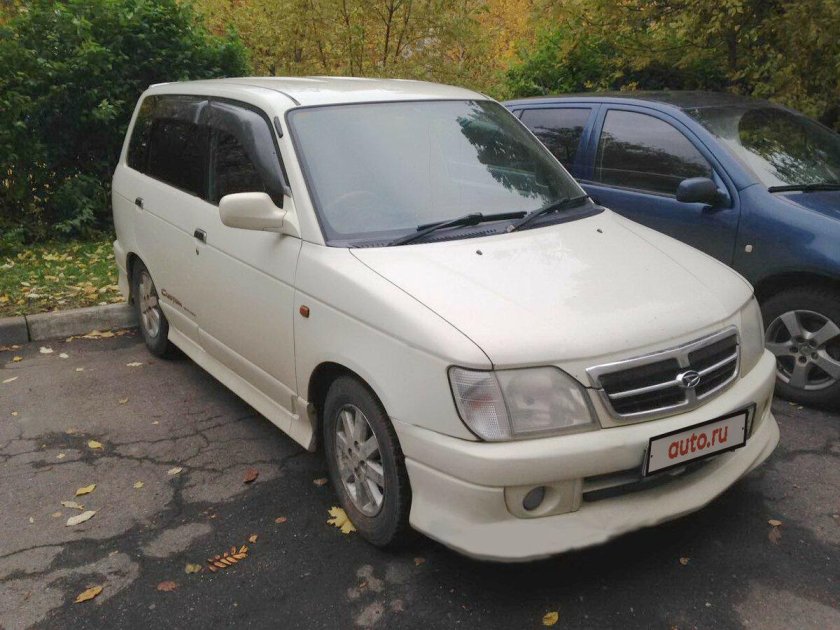 Daihatsu Pyzar 2001