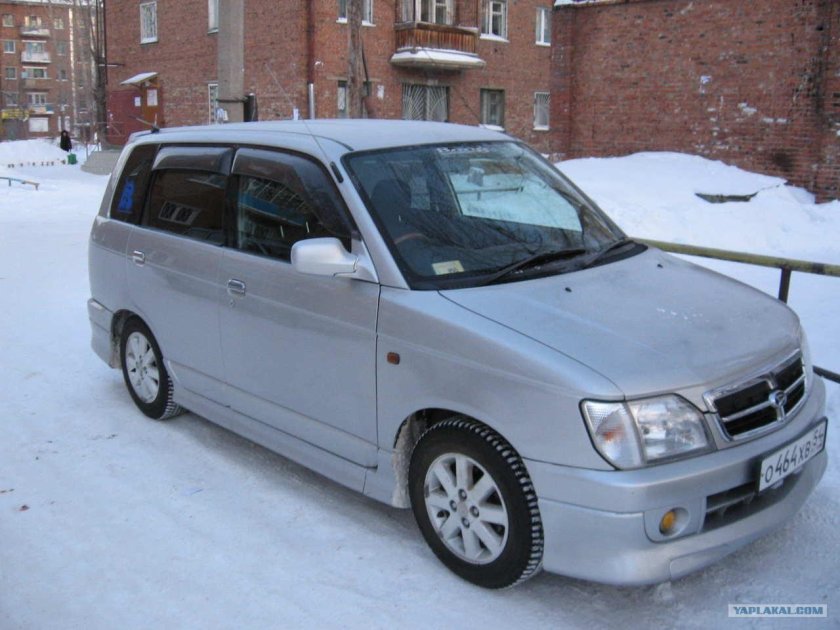 Daihatsu Pyzar 2001