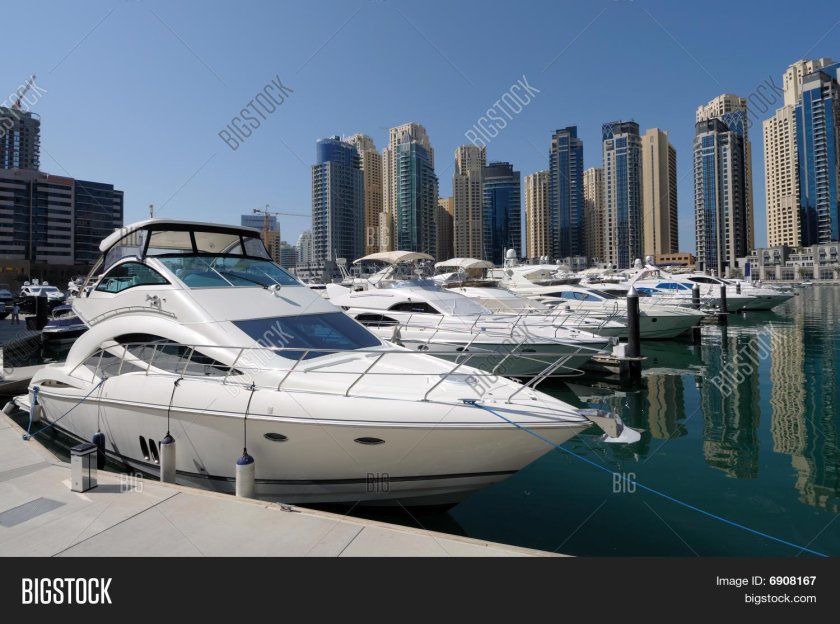 Яхта Азимут Абу Даби