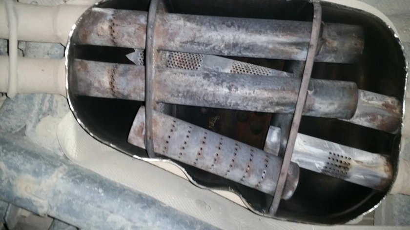 Глушитель МАЗ 500 В разрезе