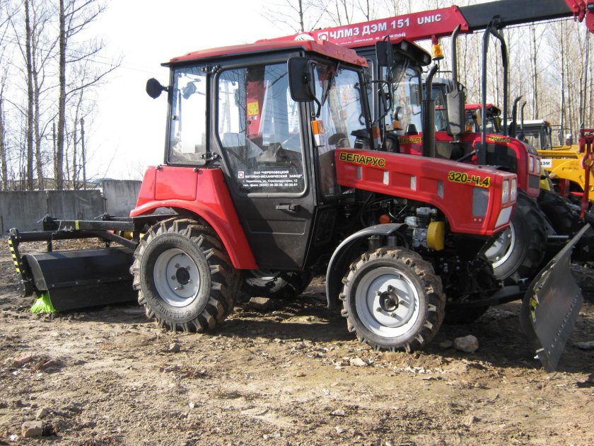 МТЗ Беларус 320