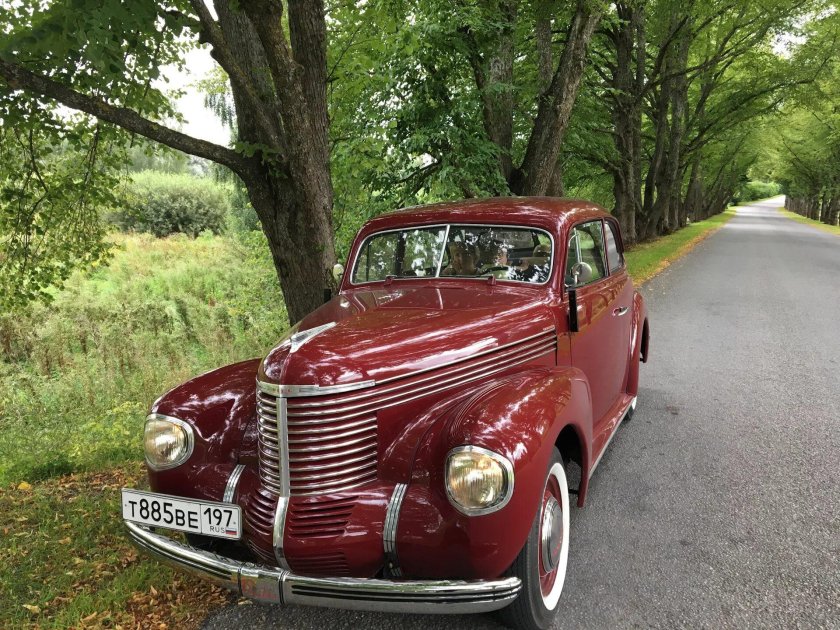 ГАЗ-м20 «победа»/Opel Kapitan