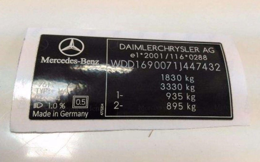 Дублирующая табличка Mercedes w211