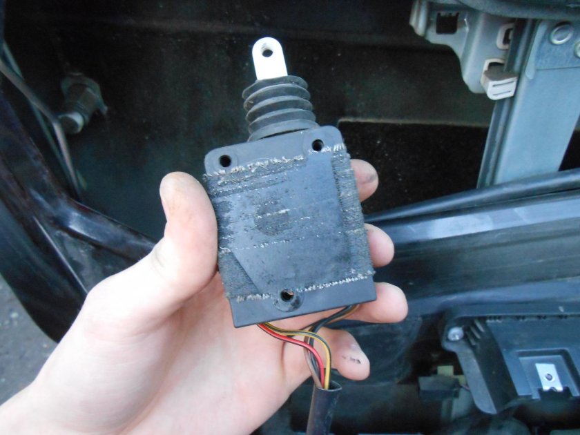 Привод центрального замка Приора 2