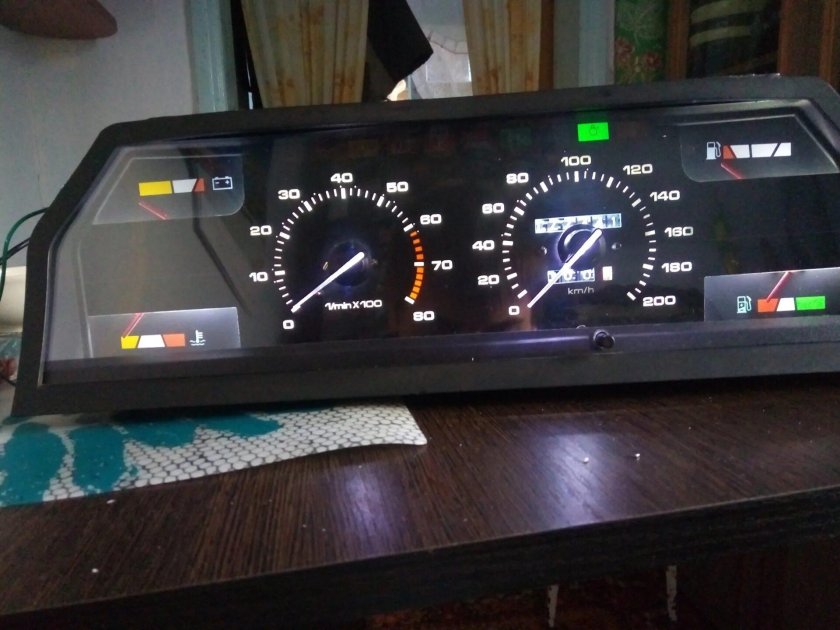 Панель приборов Москвич Святогор