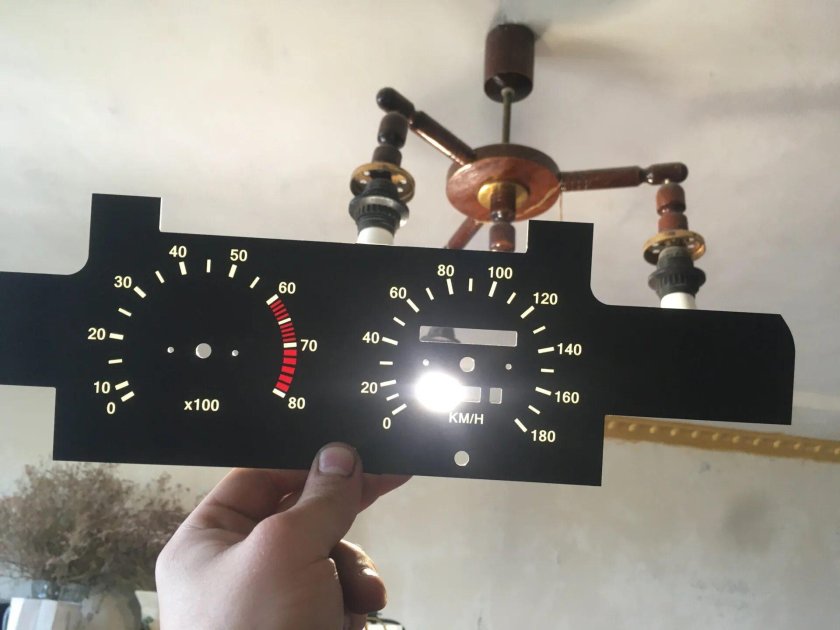 Панель приборов Москвич-2141 диод