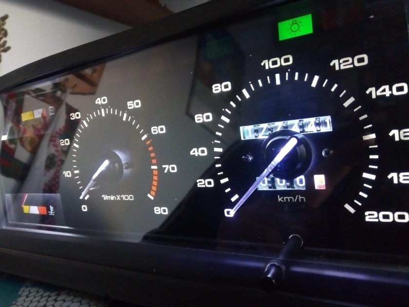 Приборная панель масквичь Светогор