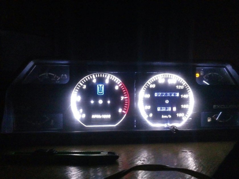 Цифровые приборные панели на Москвич 2141