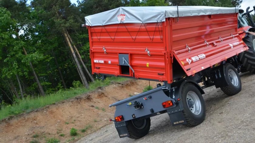 Прицеп тракторный самосвальный Metal-fach т-711/3 с надставными бортами