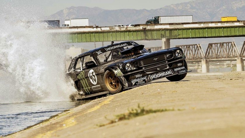 Ford Mustang 1965 Hoonicorn