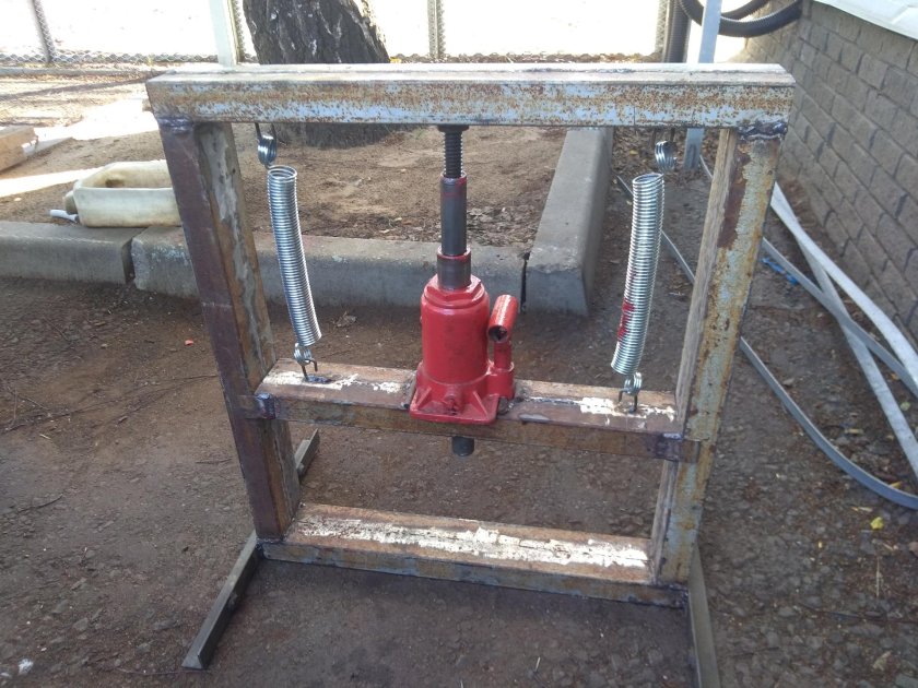 Пресс гидравлический 2000тс