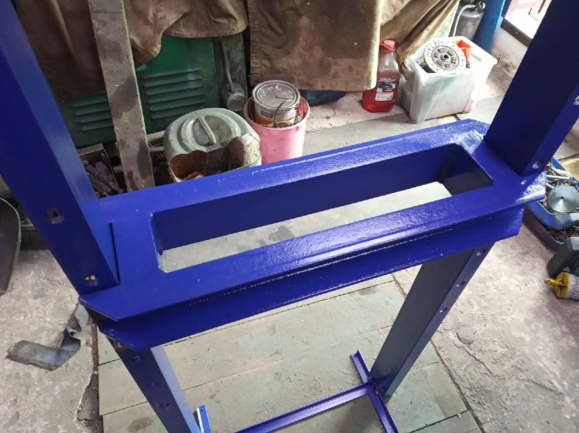 Самодельный гидравлический пресс из домкрата