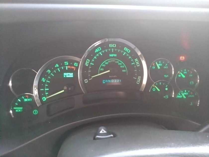 Панель приборов Cadillac ESV 2005