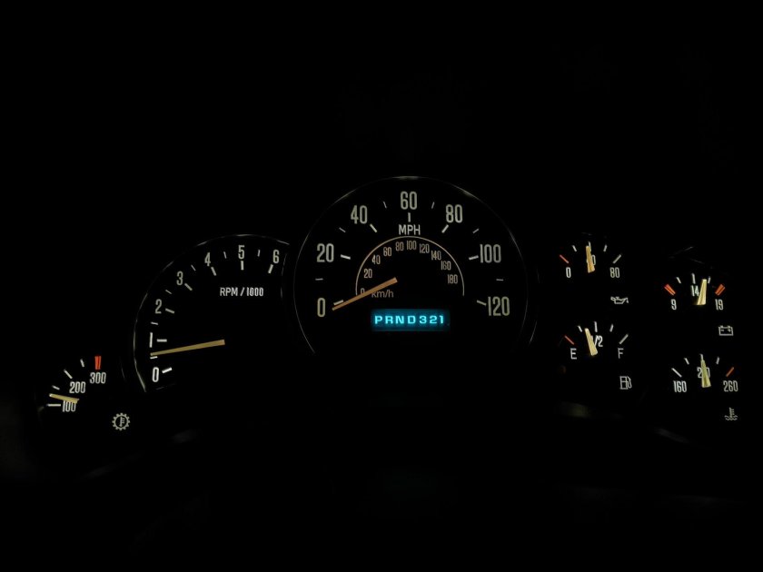 Щиток приборов GMC Yukon