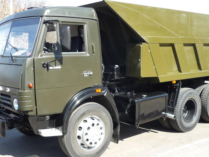 КАМАЗ 5511 зеленый