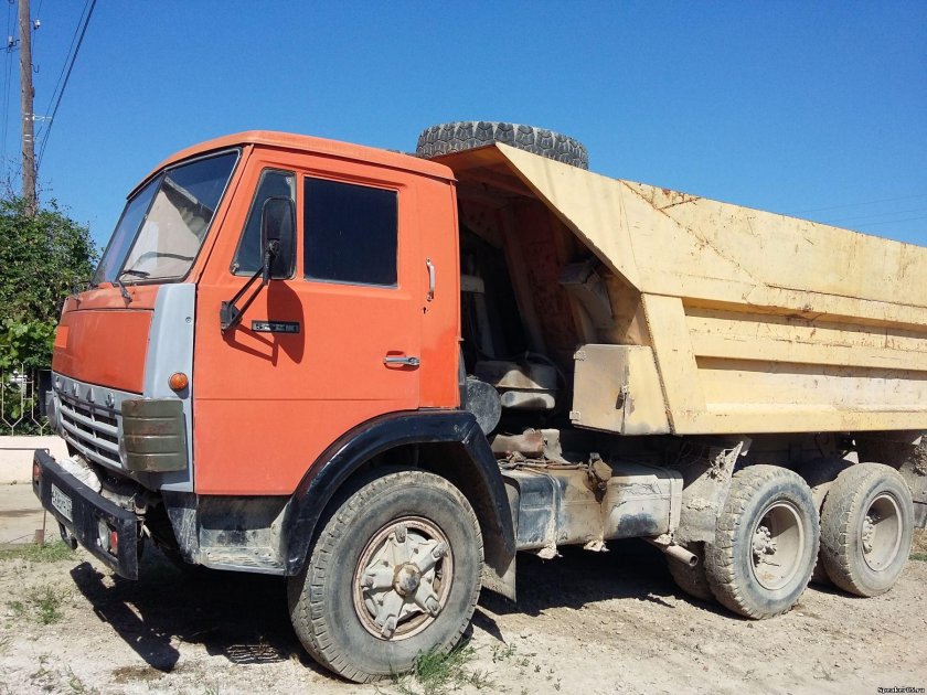 КАМАЗ горбатый самосвал