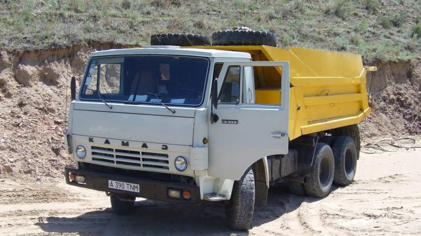 Автомобиль КАМАЗ 5511