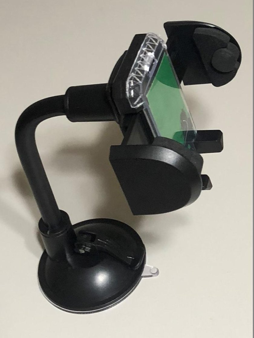 Автомоб.держатель Perfeo 513 на Торпедо/магнитный/суперприз.