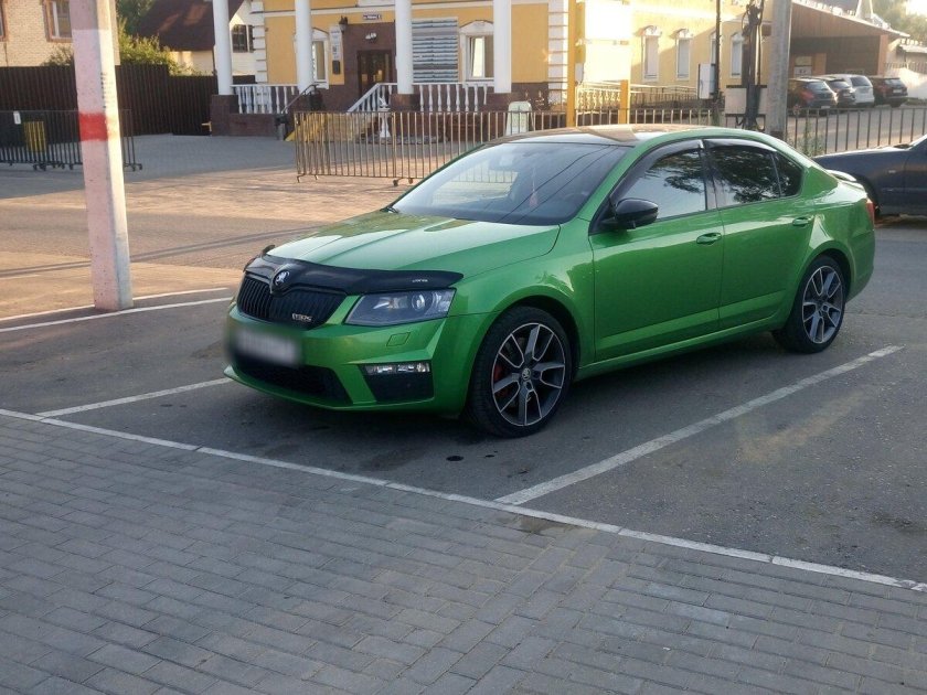 Октавия РС зеленая