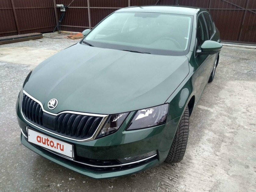 Škoda Octavia зеленая