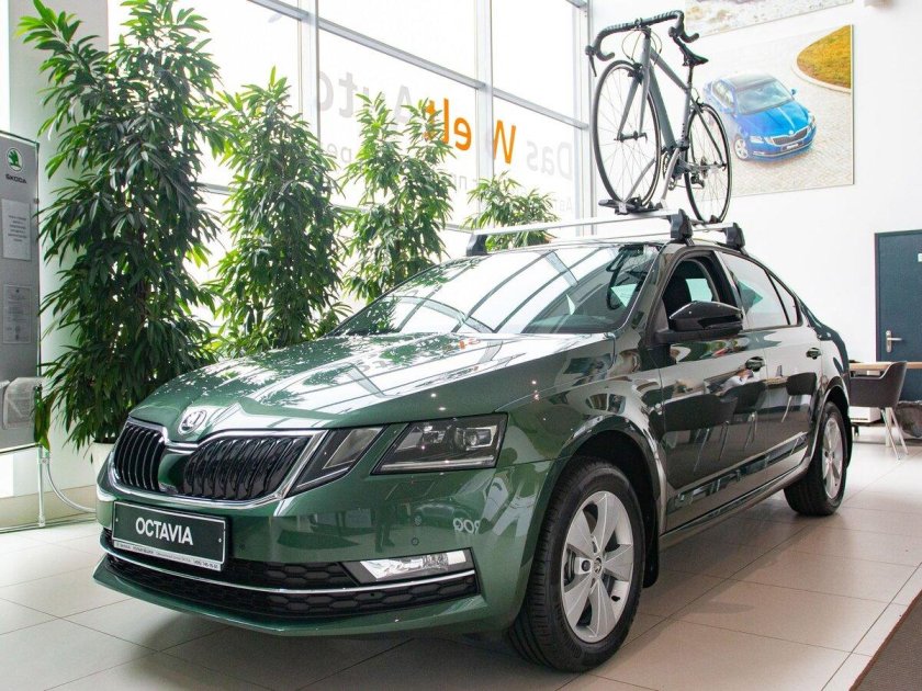 Skoda Octavia a7 зеленая