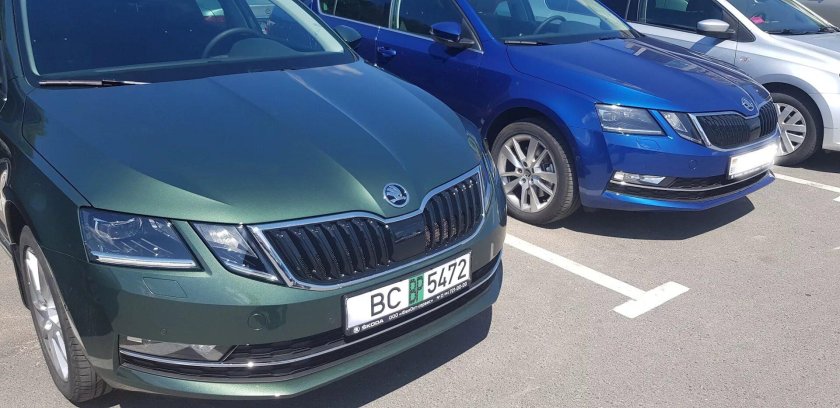 Октавия а8 зеленая