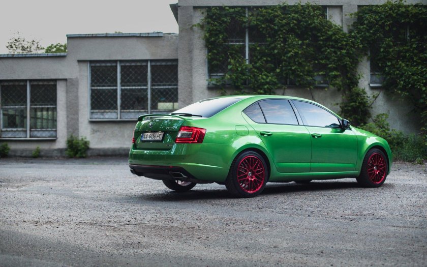 Октавия а5 РС зеленая