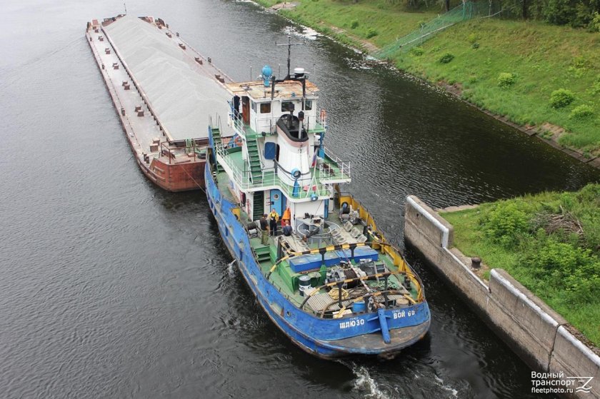 Буксир-толкач «Шлюзовой-48»