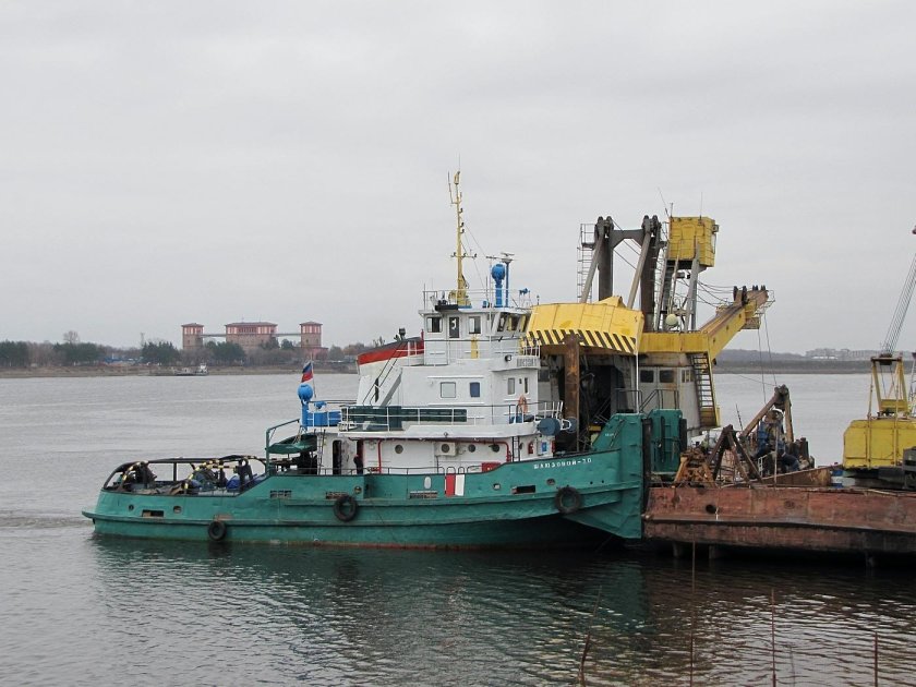 Теплоход Шлюзовой машинное отделение