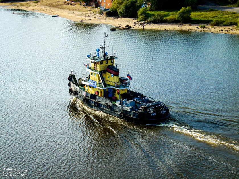 Морской буксир зюйд