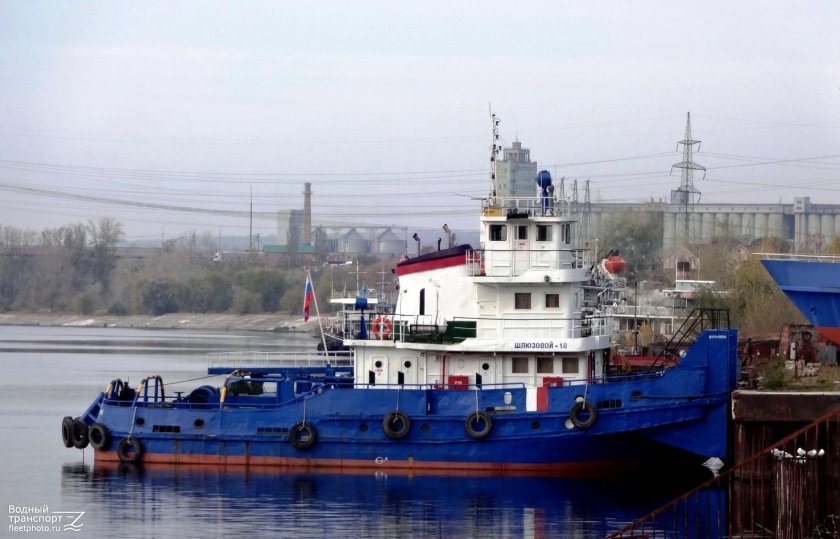 Шлюзовой 18 судно