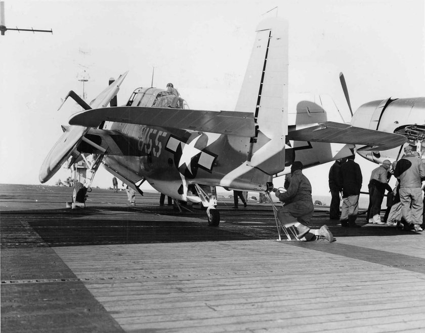 Торпедоносец Эвенджер палубный