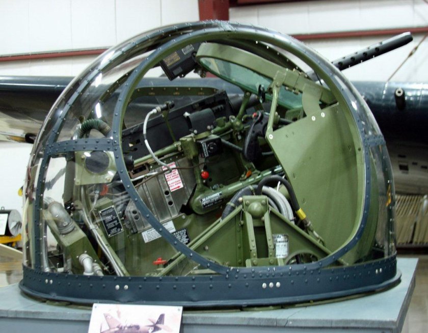 TBF-1 Эвенджер кабина