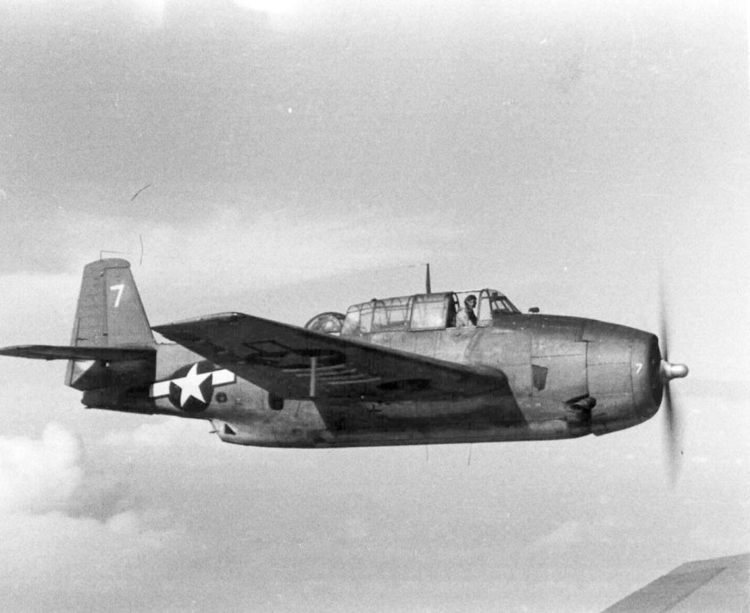 Торпедоносец Эвенджер палубный