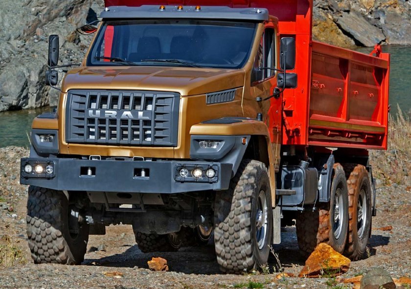 Грузовик Урал Некст