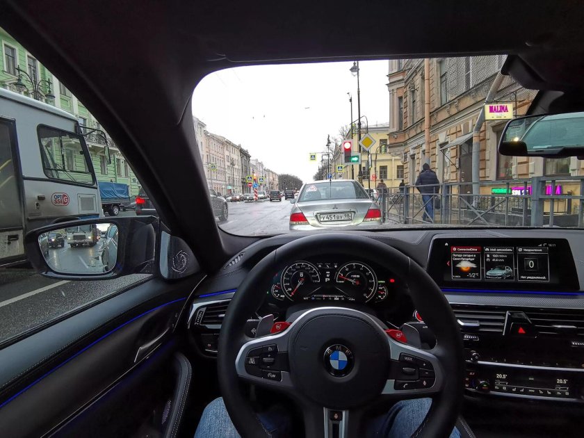 BMW m5 f90 салон